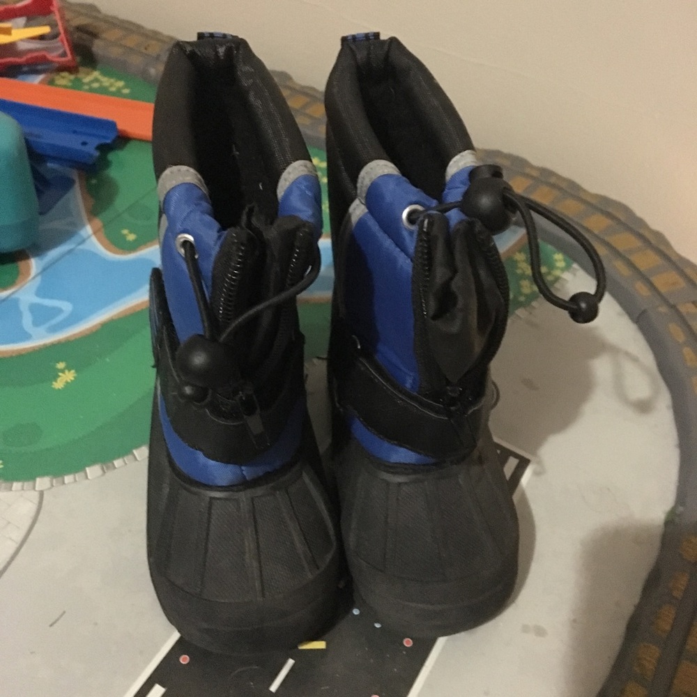 Snow Boots